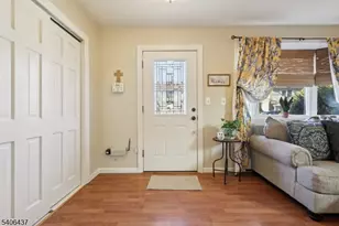 21 Rowe St, Bloomfield, NJ 07003 - Photo 5