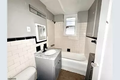 17 Elwood Pl Apt 102, Newark, NJ 07104 - Photo 3