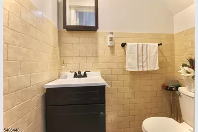 14-16 Fuller Pl, Irvington, NJ 07111 - Photo 9