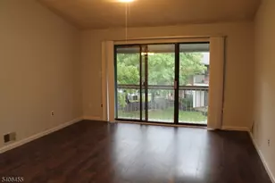 55 Crabapple Ln, Franklin Township, NJ 08823 - Photo 9