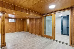 15 Valley St, Newark, NJ 07106 - Photo 25