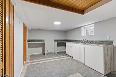 15 Valley St, Newark, NJ 07106 - Photo 27