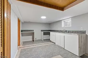 15 Valley St, Newark, NJ 07106 - Photo 27