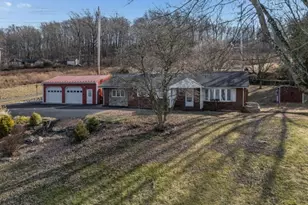 224 Bellis Rd, Holland Township, NJ 08848 - Photo 3