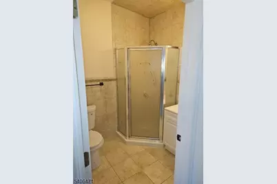 73 Linden Ave #1, Elmwood Park, NJ 07407 - Photo 5