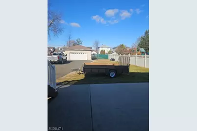 73 Linden Ave #1, Elmwood Park, NJ 07407 - Photo 3