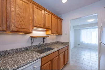 2 Snowmass Ct #2, Vernon Twp., NJ 07462 - Photo 7