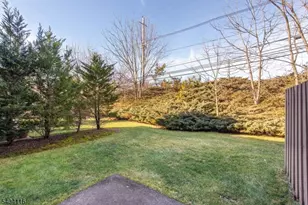 173 Castle Ridge Dr, East Hanover Township, NJ 07936 - Photo 25