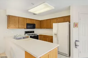 55A Winthrop Rd, Monroe Township, NJ 08831 - Photo 11