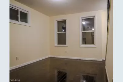 563 S 17th St, Newark, NJ 07103 - Photo 5