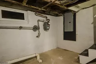 563 S 17th St, Newark, NJ 07103 - Photo 23