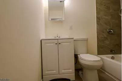 563 S 17th St, Newark, NJ 07103 - Photo 17