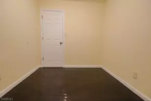 563 S 17th St, Newark, NJ 07103 - Photo 21