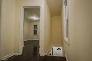 563 S 17th St, Newark, NJ 07103 - Photo 11