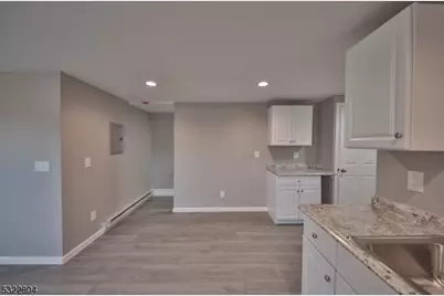 427 E Central Ave, Alpha, NJ 08865 - Photo 5