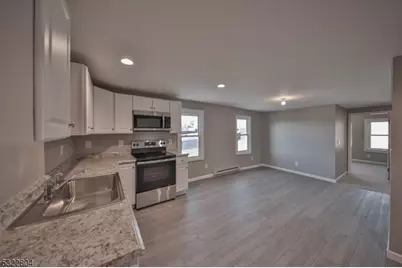 427 E Central Ave, Alpha, NJ 08865 - Photo 9