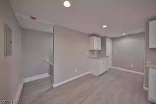 427 E Central Ave, Alpha, NJ 08865 - Photo 3