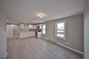 427 E Central Ave, Alpha, NJ 08865 - Photo 11