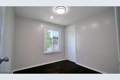 212 Burkley Pl, Union Township, NJ 07088 - Photo 11