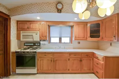 124 Colfax Ave, Clifton, NJ 07013 - Photo 7