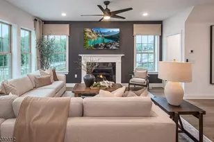 45 Wadsworth Dr, Denville, NJ 07834 - Photo 3