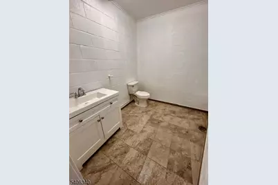 45 Carlton Ave, East Rutherford, NJ 07073 - Photo 13