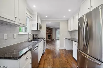 25 Ruthven Pl, Summit, NJ 07901 - Photo 5