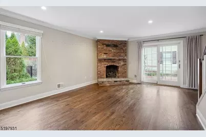 25 Ruthven Pl, Summit, NJ 07901 - Photo 7