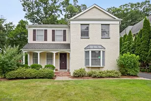 25 Ruthven Pl, Summit, NJ 07901 - Photo 1