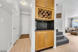 17 Mallard Ln, Bedminster Township, NJ 07921 - Photo 11