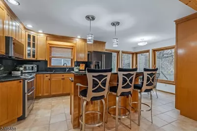 3 Adelina Ct, Cedar Grove, NJ 07009 - Photo 9