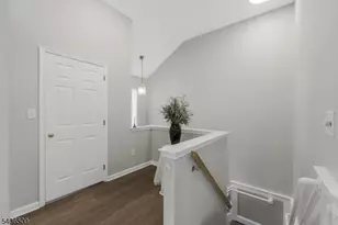 61 Waugh Ct, Bridgewater, NJ 08807 - Photo 7