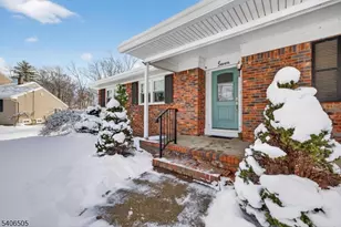 7 Madeleine Pl, Parsippany, NJ 07054 - Photo 29