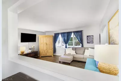 1060 Grand St, Phillipsburg, NJ 08865 - Photo 5