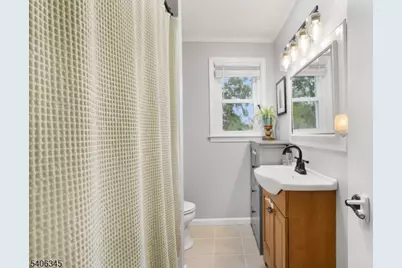 1060 Grand St, Phillipsburg, NJ 08865 - Photo 15