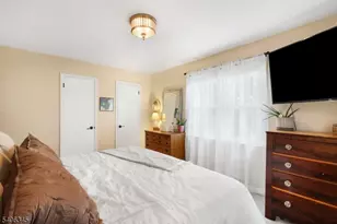 1060 Grand St, Phillipsburg, NJ 08865 - Photo 13