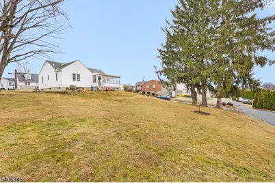 1060 Grand St, Phillipsburg, NJ 08865 - Photo 21