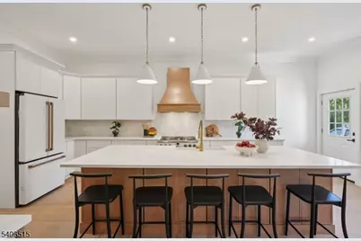 16 Terrace Rd, New Providence, NJ 07974 - Photo 9