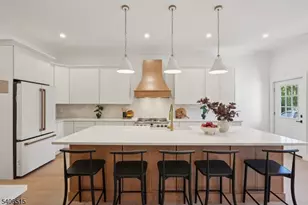 16 Terrace Rd, New Providence, NJ 07974 - Photo 9