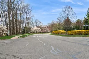 14 Pembroke Dr, Mendham, NJ 07945 - Photo 3