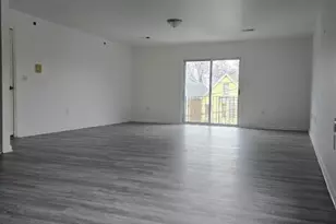 5658 Kent St, Newark, NJ 07108 - Photo 9