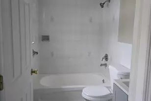 5658 Kent St, Newark, NJ 07108 - Photo 25