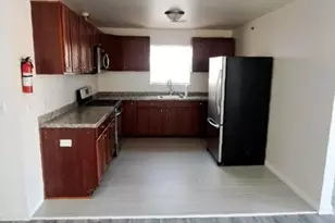 5658 Kent St, Newark, NJ 07108 - Photo 3