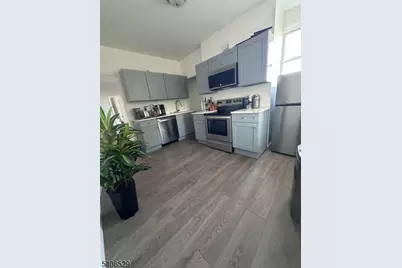 266 Littleton Ave, Newark, NJ 07103 - Photo 9