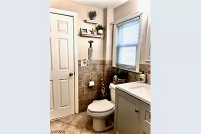 128 White Oak Ter, Belleville, NJ 07109 - Photo 13