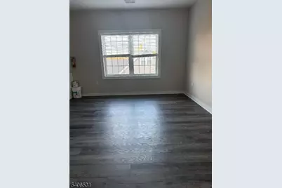 351 Clay Ave W #305, Roselle Park, NJ 07204 - Photo 3