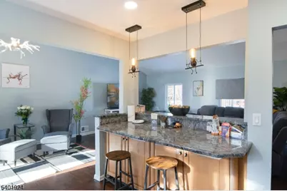 31 Green Dr, East Hanover Township, NJ 07936 - Photo 17