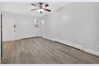 26 Vincent St, Newark, NJ 07105 - Photo 7