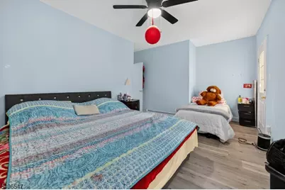 26 Vincent St, Newark, NJ 07105 - Photo 17