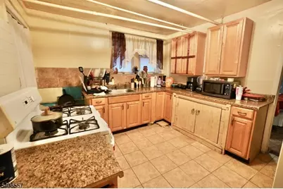 99 Grafton Ave, Newark, NJ 07104 - Photo 13